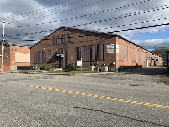 50 Howe Ave, Millbury, MA 01527